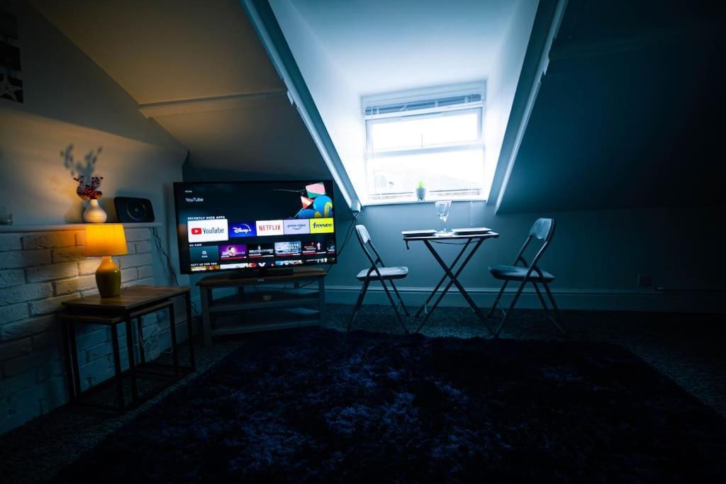 The Beach Suite - Top Floor With Easy Invest لوستوفت المظهر الخارجي الصورة